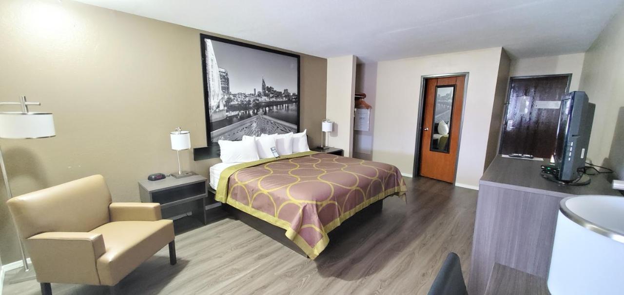 Super 8 By Wyndham Paris Otel Dış mekan fotoğraf