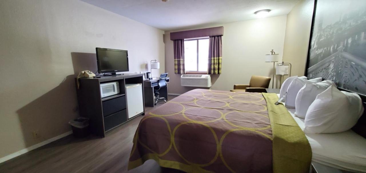 Super 8 By Wyndham Paris Otel Dış mekan fotoğraf